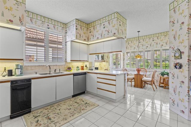 7726 CALLE FACIL, Sarasota, FL 34238