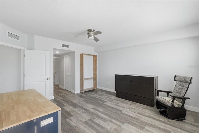 960 STARKEY ROAD 8106, Largo, FL 33771