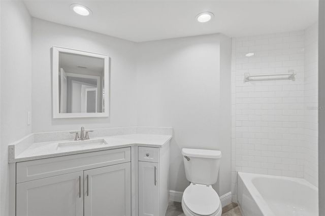 960 STARKEY ROAD 8106, Largo, FL 33771