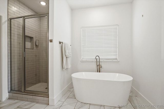 2035 E 138th Place S, Bixby, OK 74008