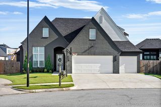 2035 E 138th Place S, Bixby, OK 74008