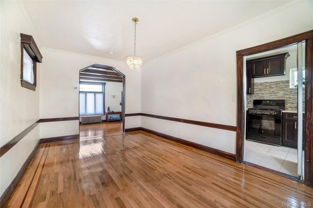 119-23 177th Place, Saint Albans, NY 11434