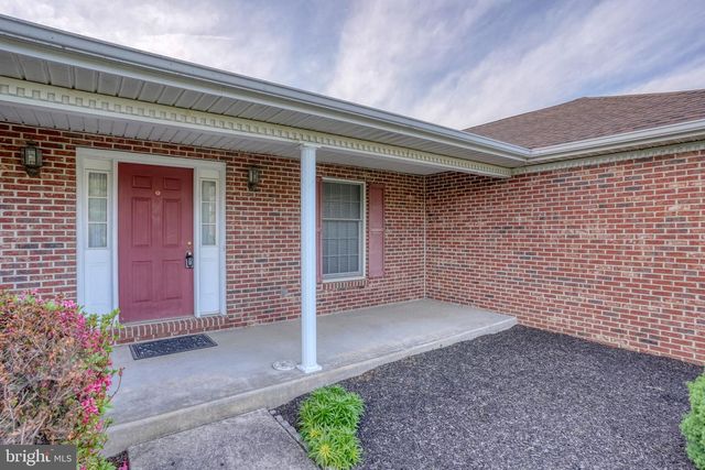 318 DETJEN DR, Hockessin, DE 19707
