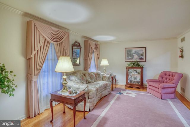 318 DETJEN DR, Hockessin, DE 19707