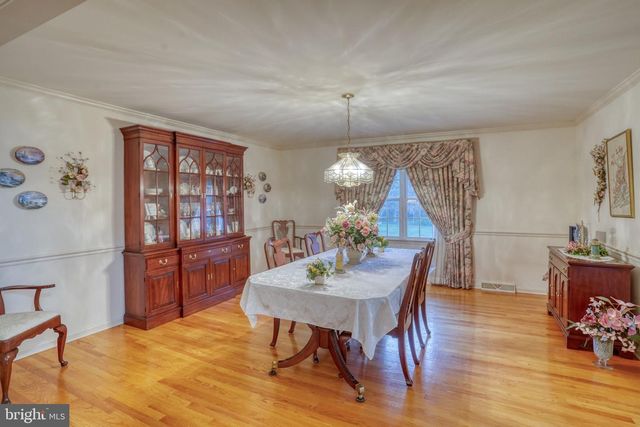 318 DETJEN DR, Hockessin, DE 19707