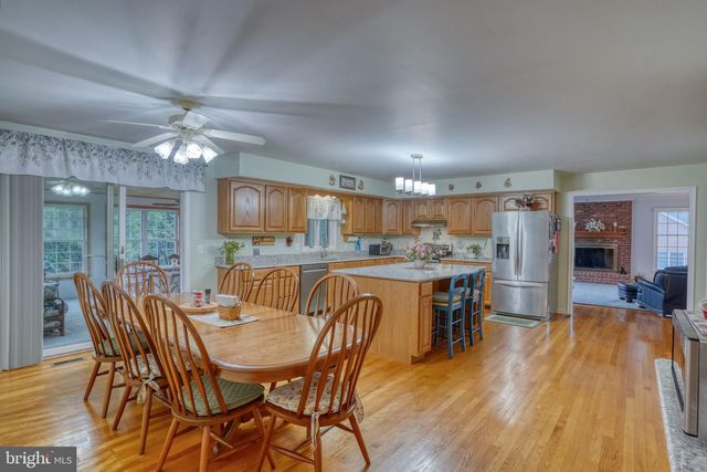 318 DETJEN DR, Hockessin, DE 19707