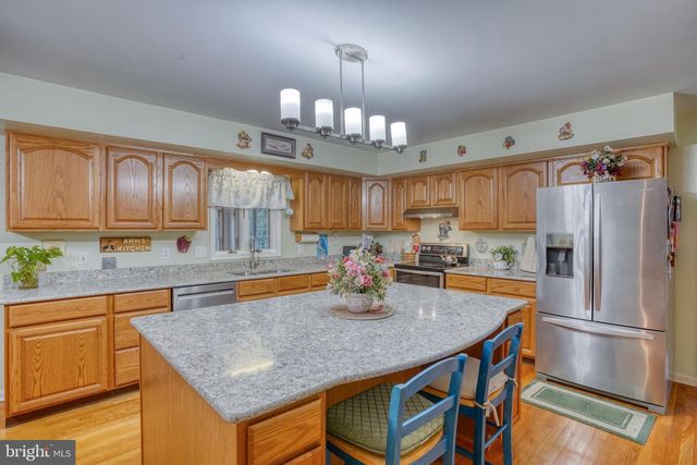 318 DETJEN DR, Hockessin, DE 19707