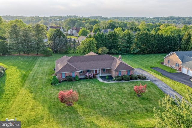 318 DETJEN DR, Hockessin, DE 19707