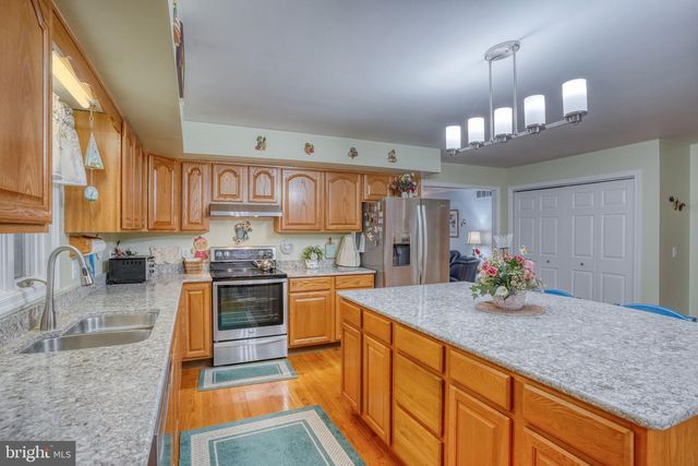 318 DETJEN DR, Hockessin, DE 19707