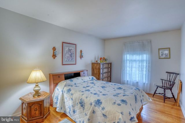 318 DETJEN DR, Hockessin, DE 19707