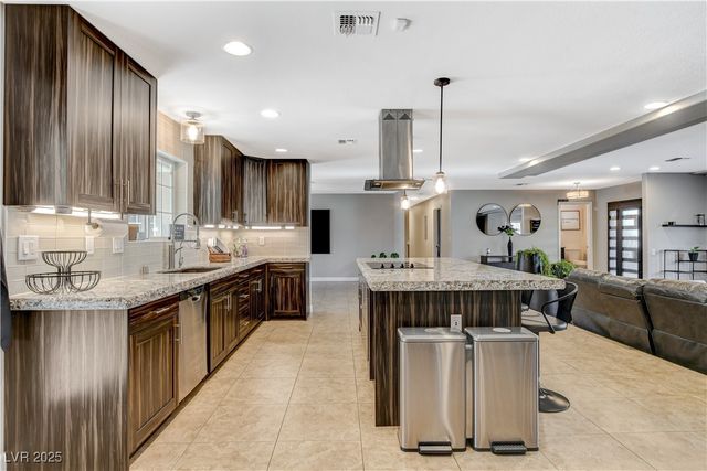 6791 Via Provenza Avenue, Las Vegas, NV 89131