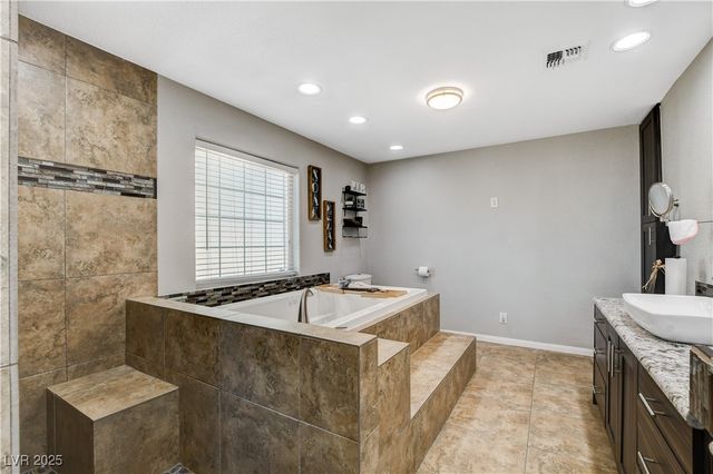 6791 Via Provenza Avenue, Las Vegas, NV 89131