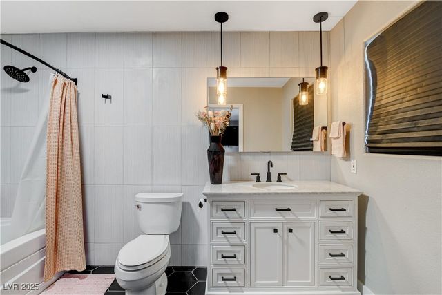 6791 Via Provenza Avenue, Las Vegas, NV 89131