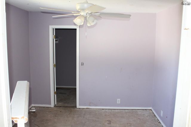 5817 FM 1206, Iowa Park, TX 76367