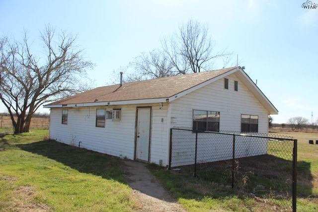 5817 FM 1206, Iowa Park, TX 76367