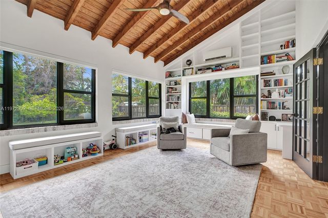 9901 SW 79th Ave, Miami, FL 33156