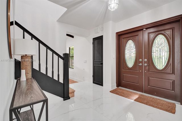 9901 SW 79th Ave, Miami, FL 33156