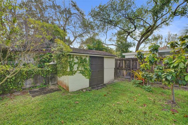 9901 SW 79th Ave, Miami, FL 33156