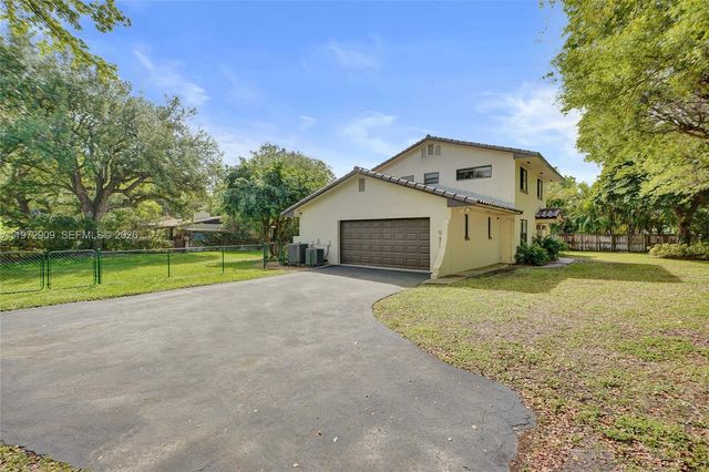 9901 SW 79th Ave, Miami, FL 33156