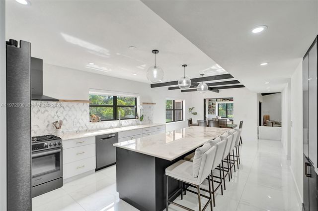 9901 SW 79th Ave, Miami, FL 33156