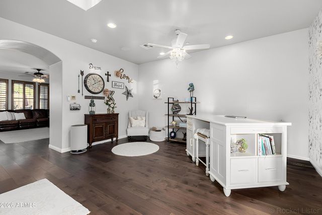 12134 W LONE TREE Trail, Peoria, AZ 85383