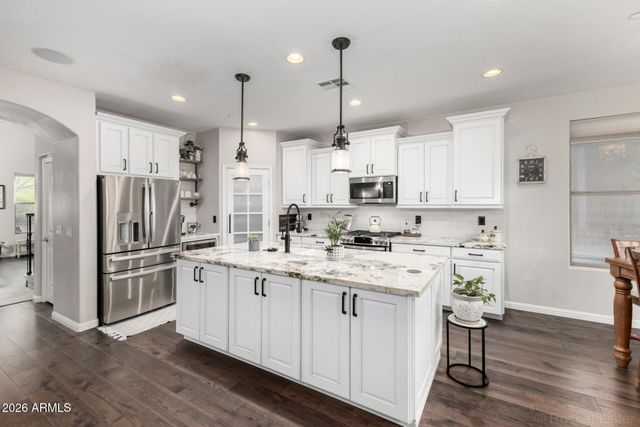 12134 W LONE TREE Trail, Peoria, AZ 85383