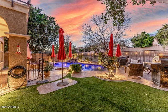 12134 W LONE TREE Trail, Peoria, AZ 85383