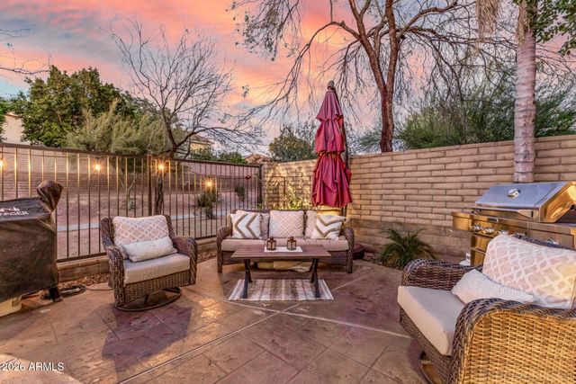 12134 W LONE TREE Trail, Peoria, AZ 85383