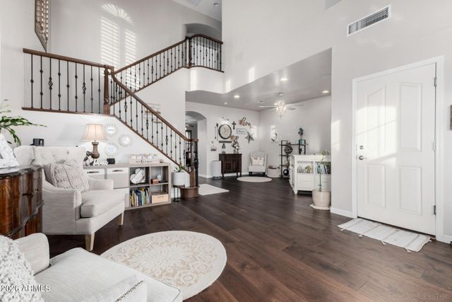 12134 W LONE TREE Trail, Peoria, AZ 85383