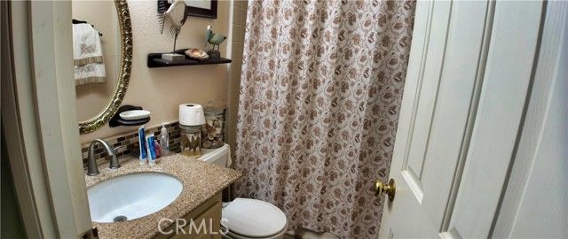 10975 Decker, Oak Hills, CA 92344