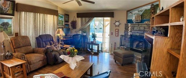 10975 Decker, Oak Hills, CA 92344