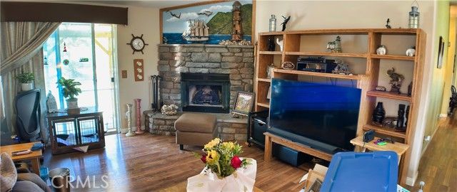 10975 Decker, Oak Hills, CA 92344