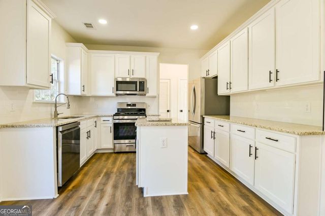 2301 Wickingham Drive NE, Marietta, GA 30066