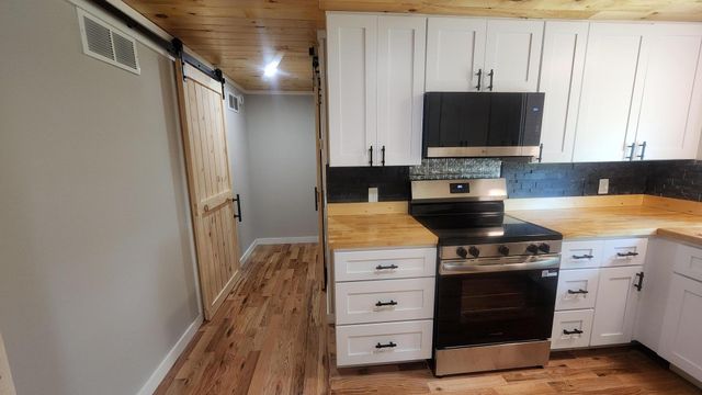 5270 Highway 2141, Hustonville, KY 40437