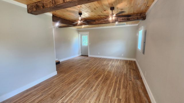 5270 Highway 2141, Hustonville, KY 40437