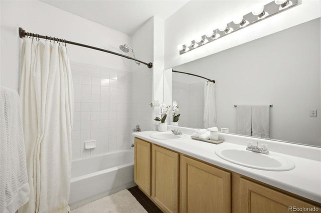 8500 E Jefferson Avenue 2F, Denver, CO 80237