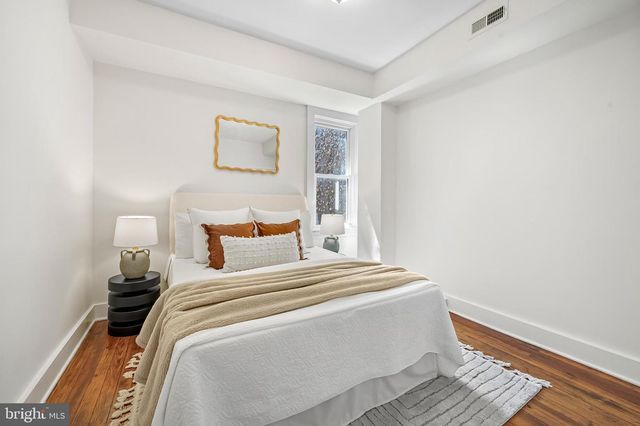 517 E 35TH ST, Baltimore, MD 21218