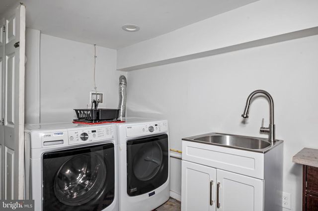 517 E 35TH ST, Baltimore, MD 21218