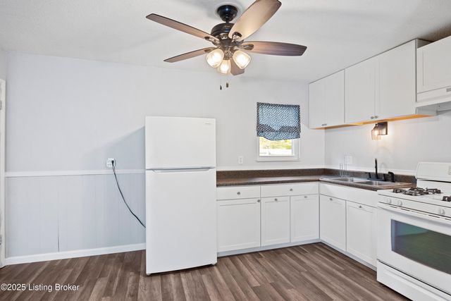 7520 Blue Wing Dr, Louisville, KY 40258