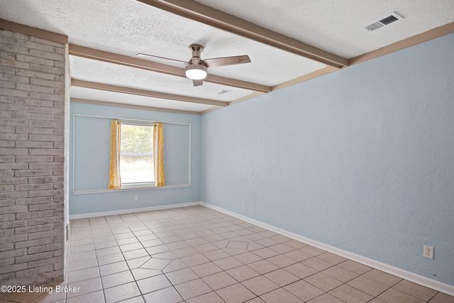 7520 Blue Wing Dr, Louisville, KY 40258