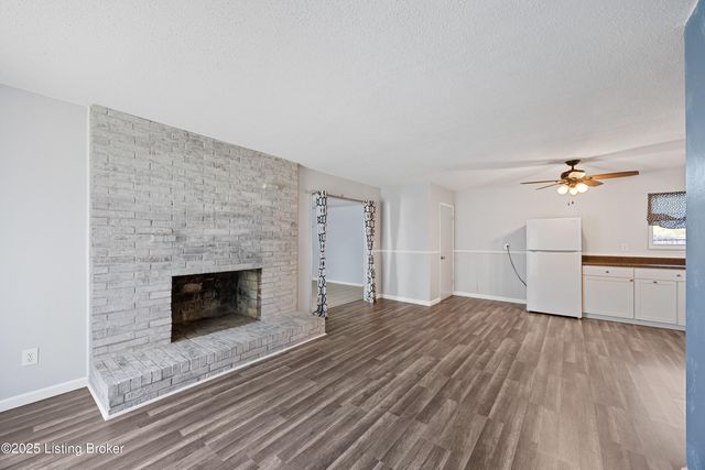 7520 Blue Wing Dr, Louisville, KY 40258