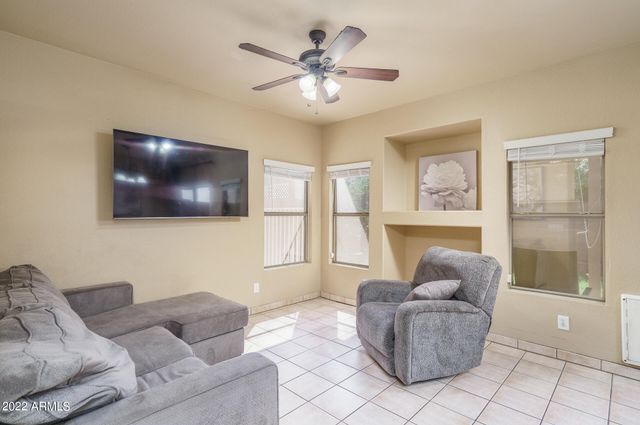 1315 W ESCUDA Road, Phoenix, AZ 85027