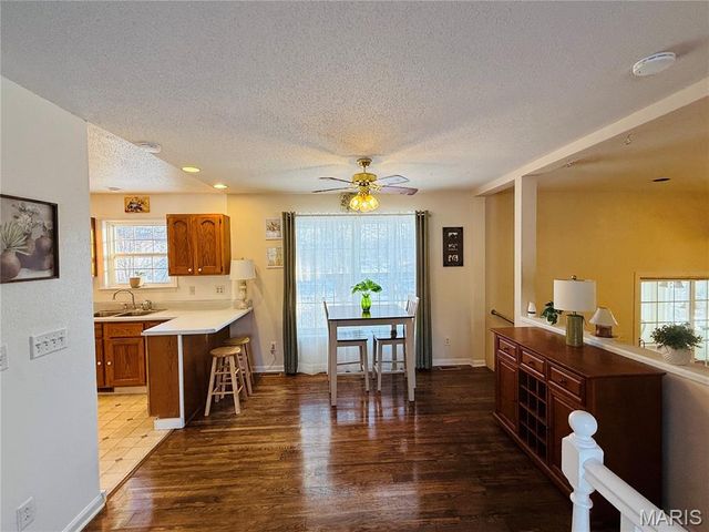 34113 Canoe Court, Brighton, IL 62012