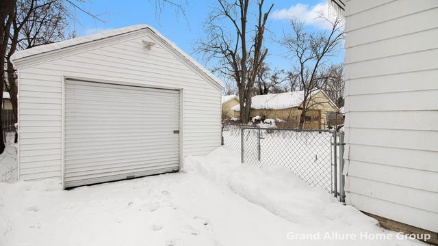 3650 Milan Avenue Sw, City Of Wyoming, MI 49509