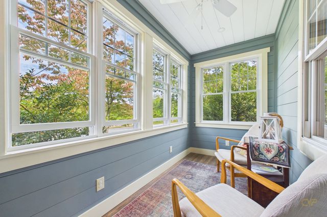 555 Sharps Lot Rd, Swansea, MA 02777