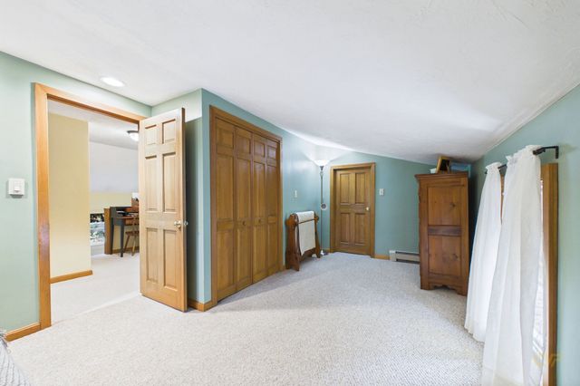 555 Sharps Lot Rd, Swansea, MA 02777