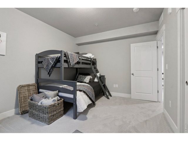 176 High Point Dr, Longmont, CO 80504