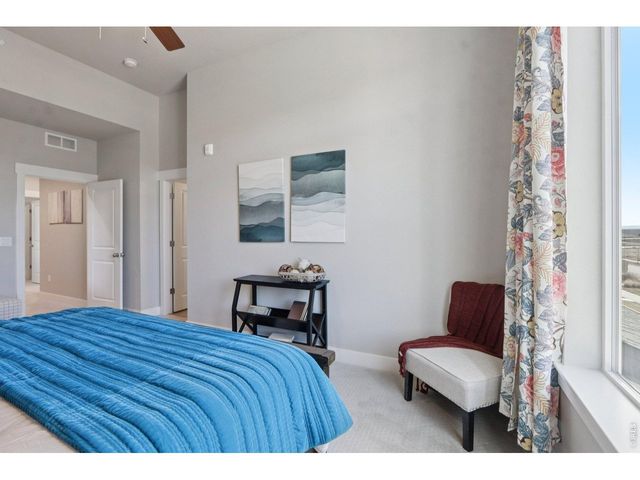 176 High Point Dr, Longmont, CO 80504