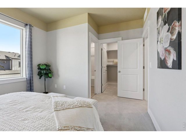 176 High Point Dr, Longmont, CO 80504