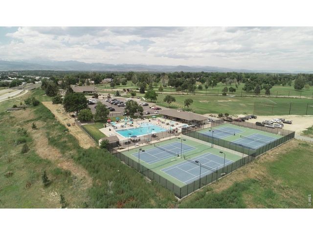 176 High Point Dr, Longmont, CO 80504